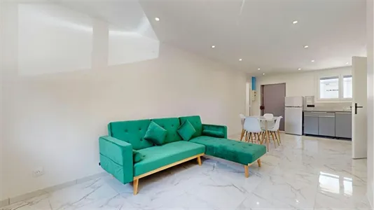 Apartments in Grenoble - photo 3