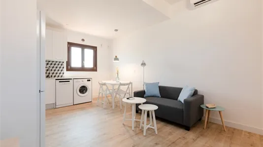 Apartments in Barcelona Ciutat Vella - photo 6