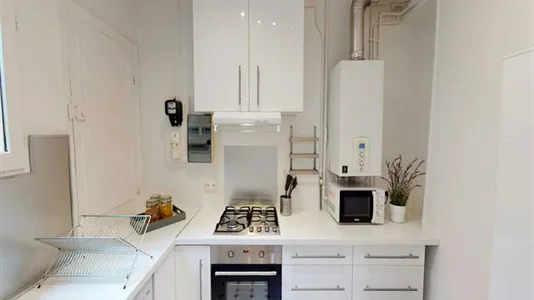 Rooms in Paris 8ème arrondissement - photo 5