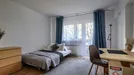 Room for rent, Warsaw, &lt;span class=&quot;blurred street&quot; onclick=&quot;ProcessAdRequest(13185196)&quot;&gt;&lt;span class=&quot;hint&quot;&gt;See streetname&lt;/span&gt;[xxxxxxxxxxxxx]&lt;/span&gt;