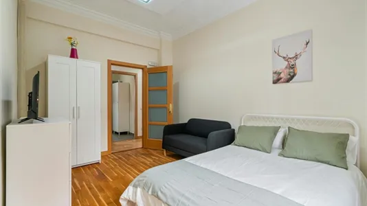 Rooms in Madrid Salamanca - photo 3