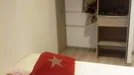 Room for rent, Lyon, Auvergne-Rhône-Alpes, &lt;span class=&quot;blurred street&quot; onclick=&quot;ProcessAdRequest(14205457)&quot;&gt;&lt;span class=&quot;hint&quot;&gt;See streetname&lt;/span&gt;[xxxxxxxxxxxxx]&lt;/span&gt;