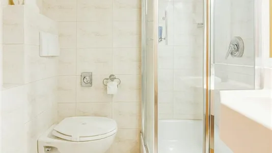 Rooms in Novara - photo 3