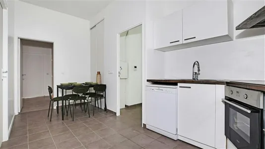 Rooms in Paris 19ème arrondissement - photo 7