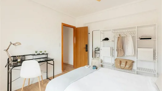 Rooms in Tavernes Blanques - photo 3