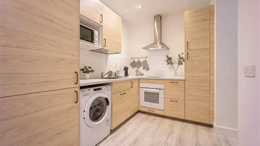 Rooms in Madrid Centro - photo 8