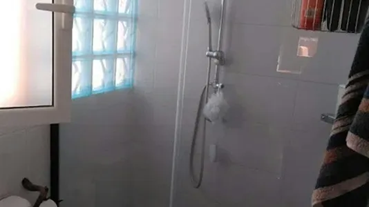 Rooms in Barcelona Nou Barris - photo 8