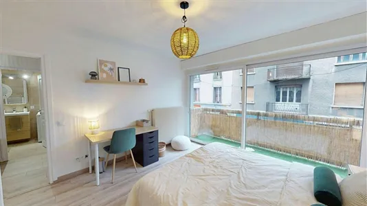 Rooms in Saint-Julien-en-Genevois - photo 4