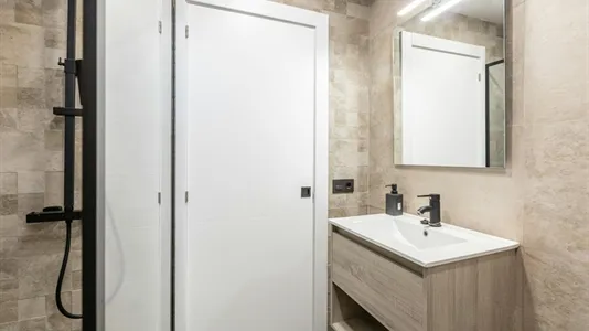 Rooms in Valencia Extramurs - photo 10