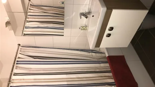 Rooms in Frankfurt Süd - photo 4