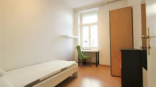 Rooms in Vienna Favoriten - photo 1