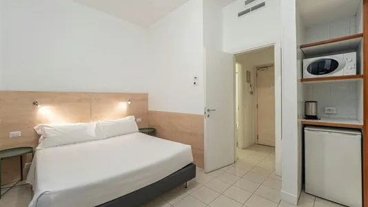 Apartments in Milano Zona 6 - Barona, Lorenteggio - photo 3