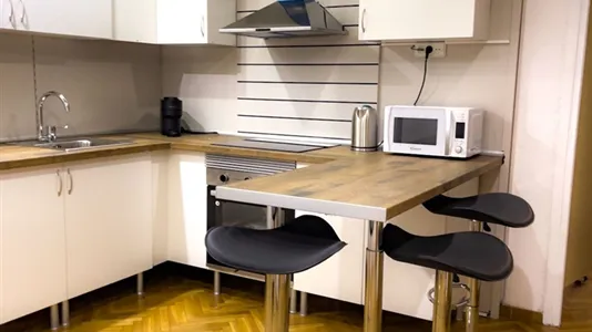 Rooms in Barcelona Sarrià-St. Gervasi - photo 8