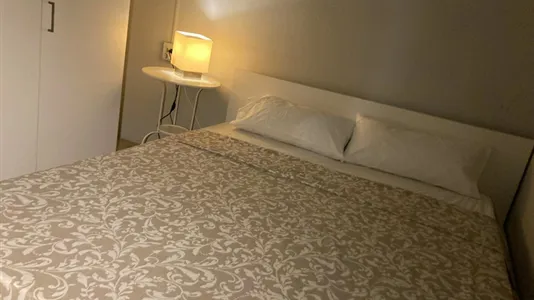 Rooms in Barcelona Eixample - photo 10