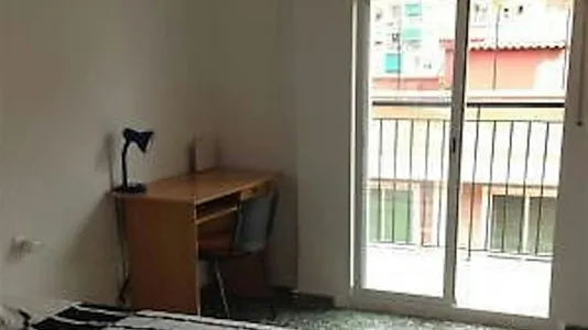 Rooms in el Camí de Vera - photo 5