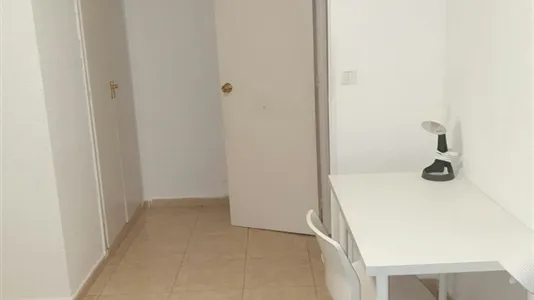 Rooms in Granada - photo 10