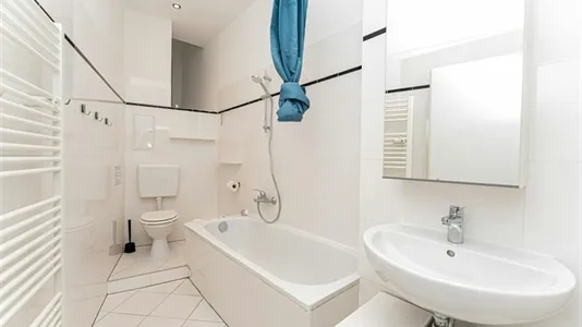 Rooms in Berlin Friedrichshain-Kreuzberg - photo 10