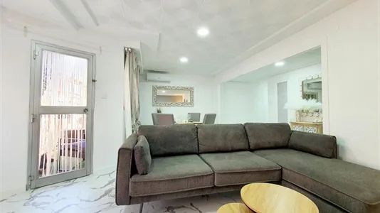 Apartments in Valencia L'Eixample - photo 3