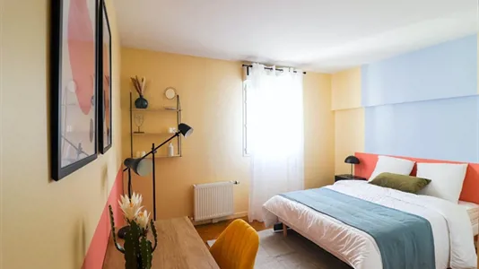 Rooms in Saint-Denis - photo 1