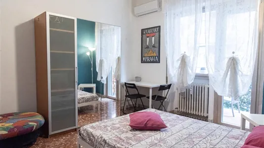 Rooms in Roma Municipio V – Prenestino/Centocelle - photo 1