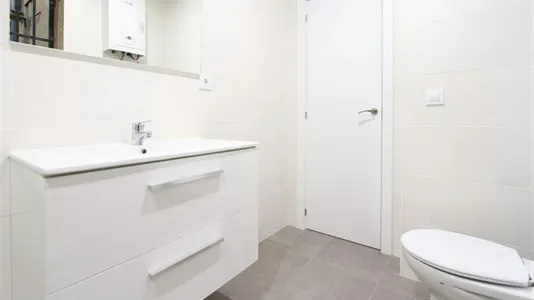 Rooms in Madrid Centro - photo 7