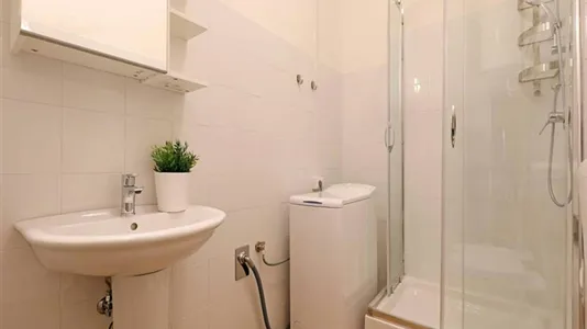 Rooms in Roma Municipio XIV – Monte Mario - photo 8