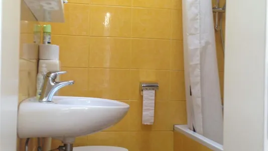 Rooms in Besnica - photo 7