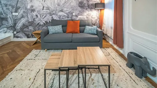 Apartments in Lyon - photo 2