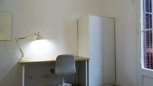 Rooms in Barcelona Sant Martí - photo 4
