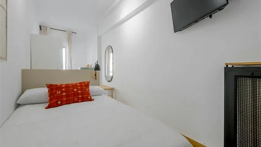Rooms in Madrid Tetuán - photo 2