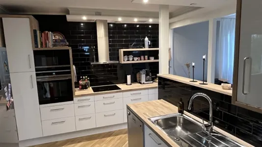 Houses in Huddinge - photo 4