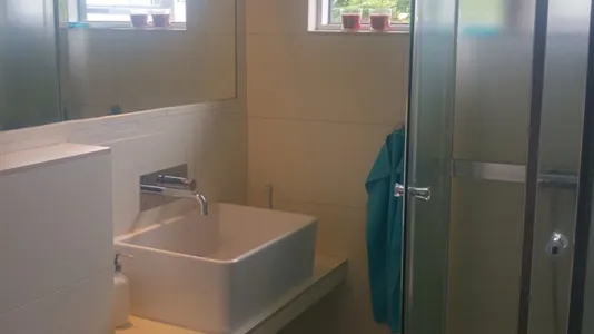 Rooms in Reykjavík Hlíðar - photo 3