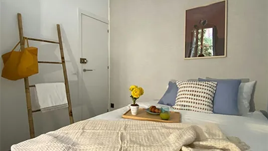 Rooms in Barcelona Eixample - photo 7