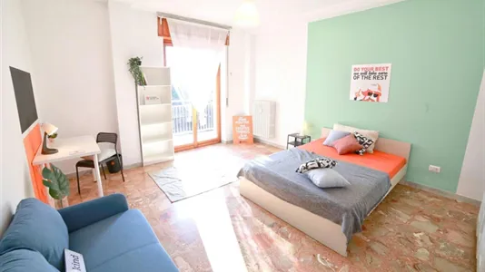 Rooms in Lecco - photo 1
