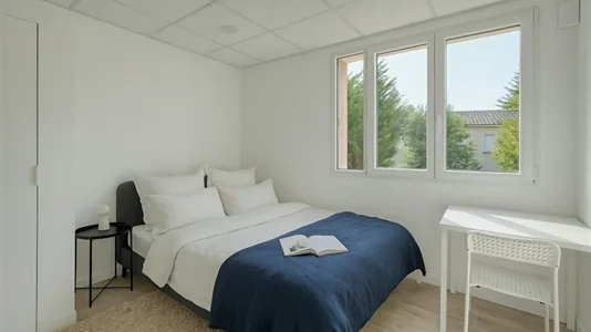 Apartments in Bobigny - photo 1