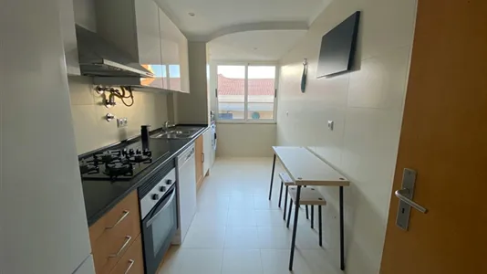 Rooms in Almada - photo 6