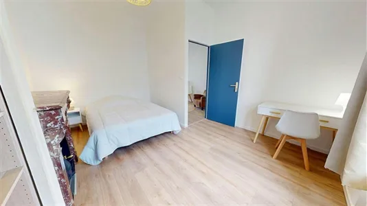 Rooms in Lyon - photo 2