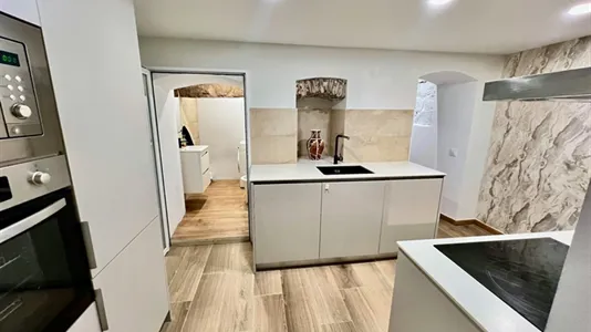 Rooms in Barcelona Ciutat Vella - photo 6