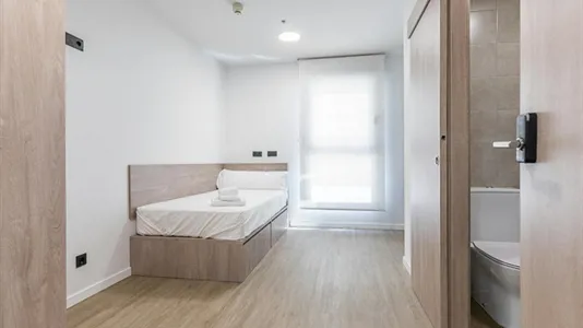 Rooms in Getafe - photo 1