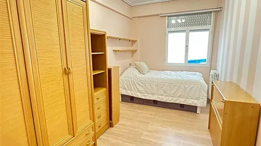 Rooms in Vitoria-Gasteiz - photo 1