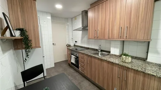 Rooms in L'Hospitalet de Llobregat - photo 9