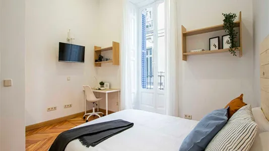Rooms in Madrid Centro - photo 1
