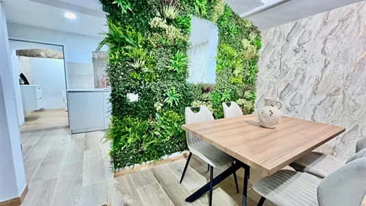 Rooms in Barcelona Ciutat Vella - photo 4