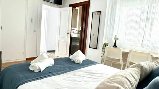 Rooms in Málaga - photo 4