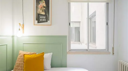 Rooms in Madrid Centro - photo 8