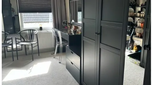 Houses in Upplands Väsby - photo 4