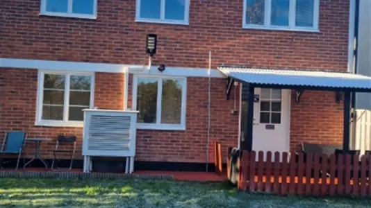 Houses in Järfälla - photo 7