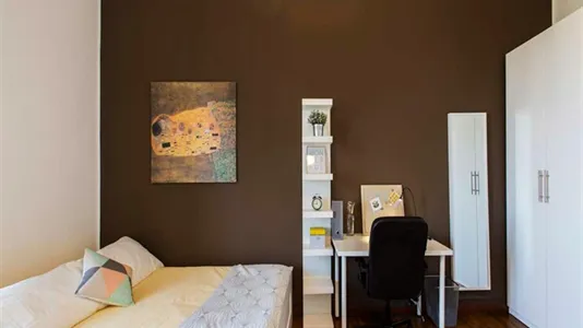 Rooms in Milano Zona 5 - Vigentino, Chiaravalle, Gratosoglio - photo 1