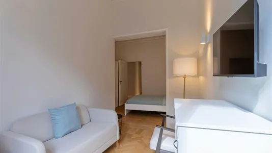 Rooms in Florence - photo 2