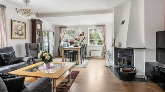 Houses in Norrtälje - photo 4